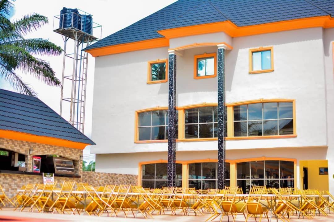 Wetland Hotel Ughelli Eksteriør bilde