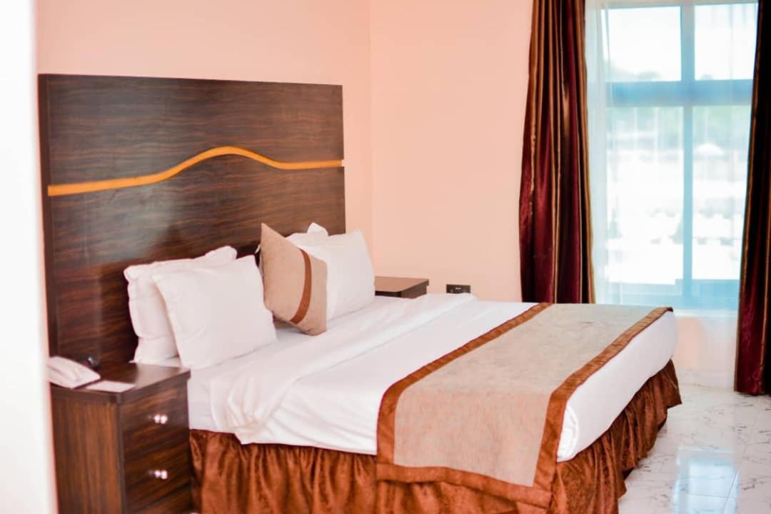 Wetland Hotel Ughelli Eksteriør bilde